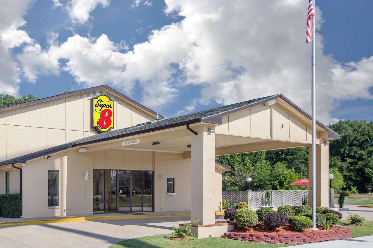 Super 8 by Wyndham Clarksville AR Eksteriør billede
